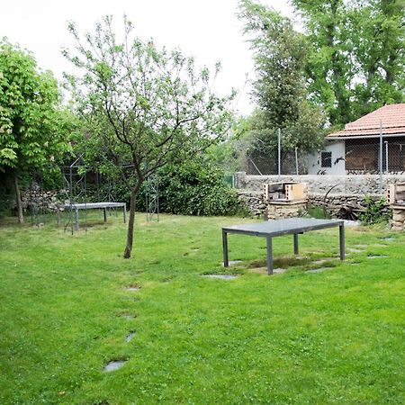 Apartamentos Rurales Alvado Tamajon Luaran gambar