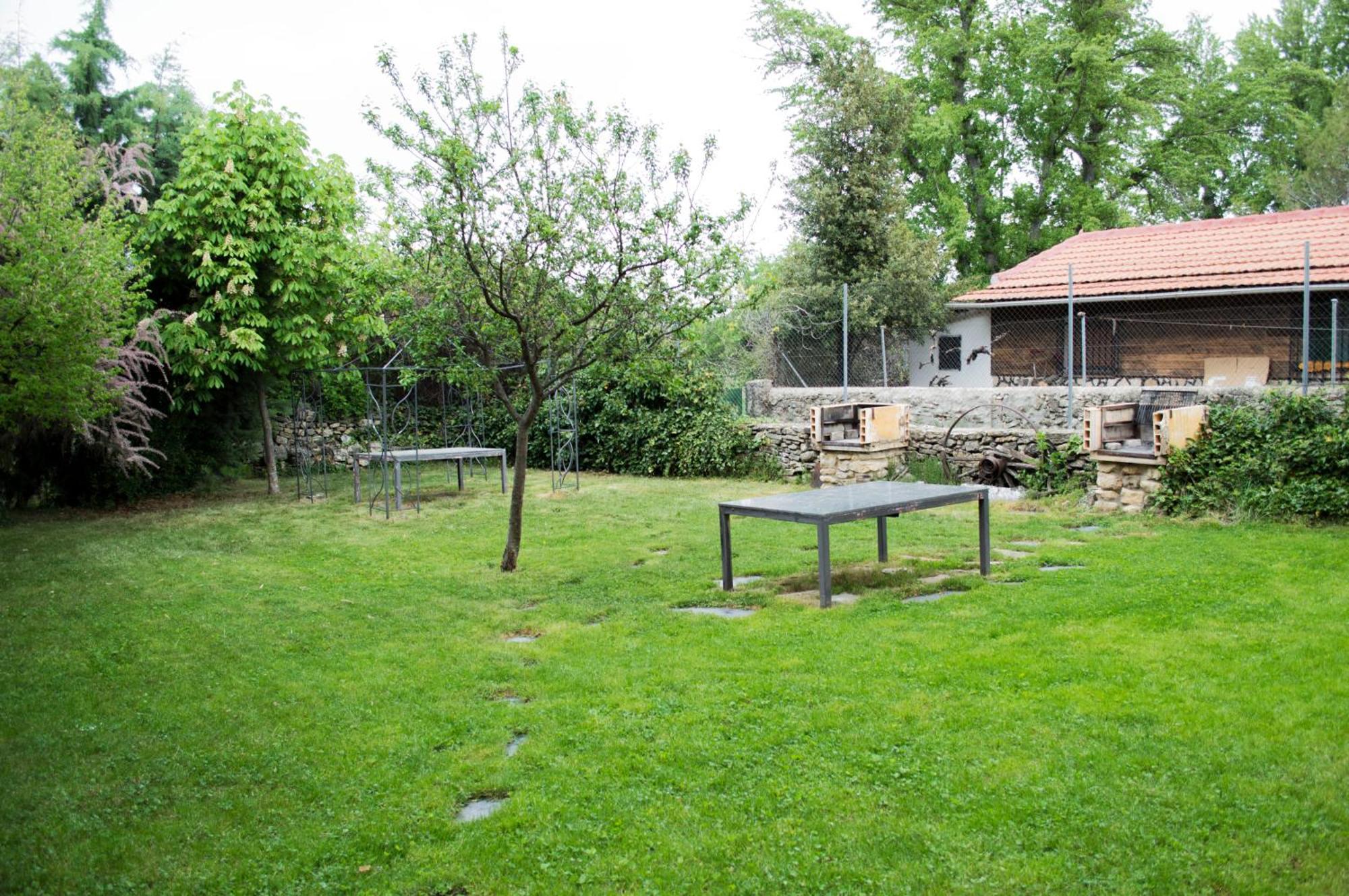 Apartamentos Rurales Alvado Tamajon Luaran gambar