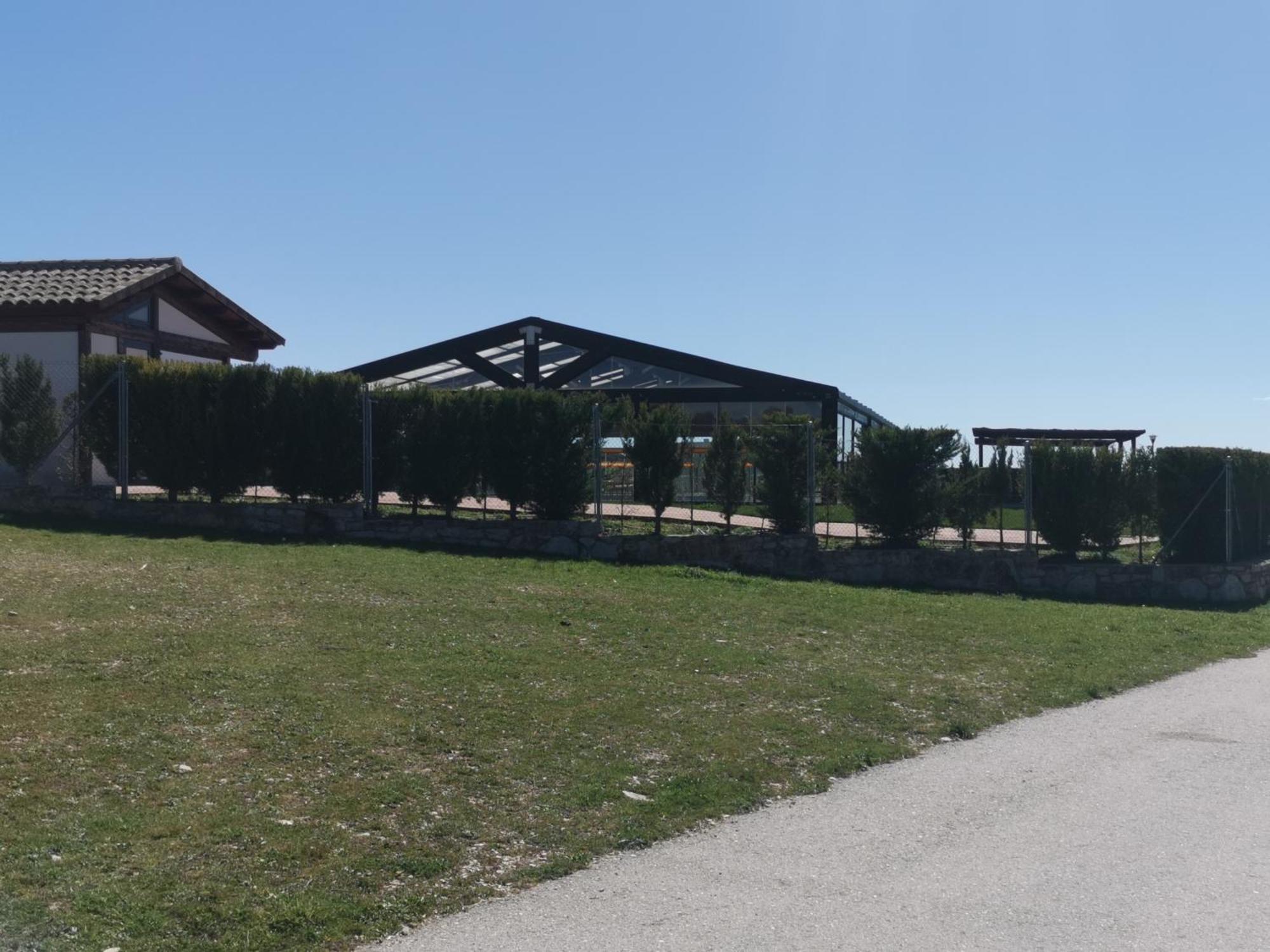 Apartamentos Rurales Alvado Tamajon Luaran gambar