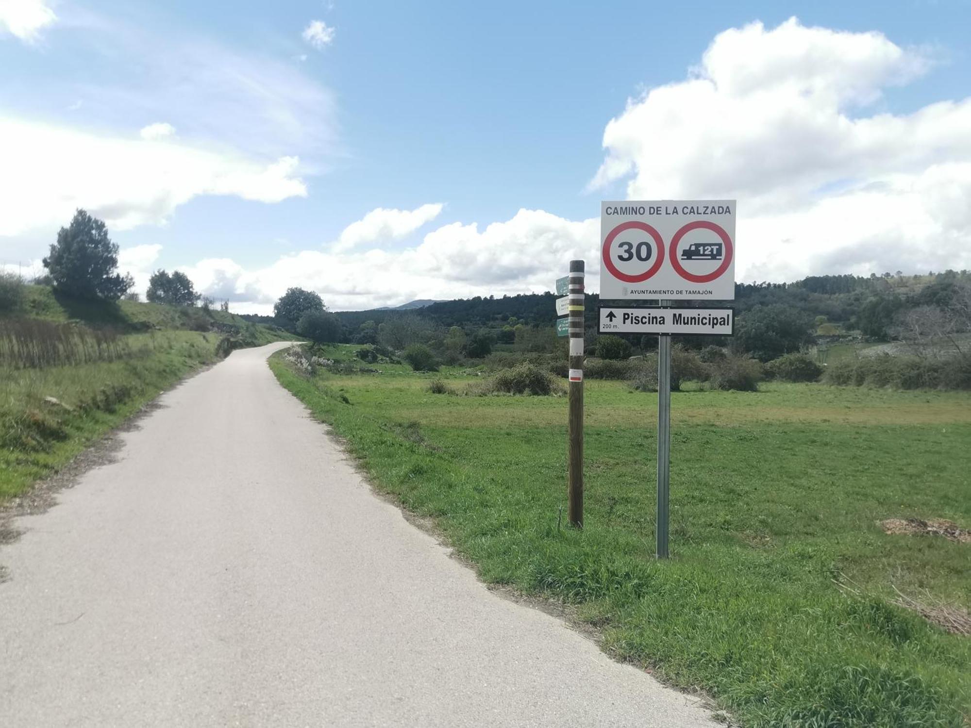 Apartamentos Rurales Alvado Tamajon Luaran gambar